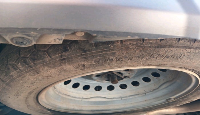 2023 Mahindra XUV700 AX 7 LUXURY D AT 7 STR, Diesel, Automatic, 61,170 km, tyre