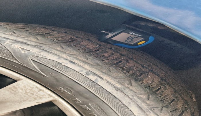 2016 Volkswagen Ameo HIGHLINE1.2L, Petrol, Manual, 33,051 km, tyre