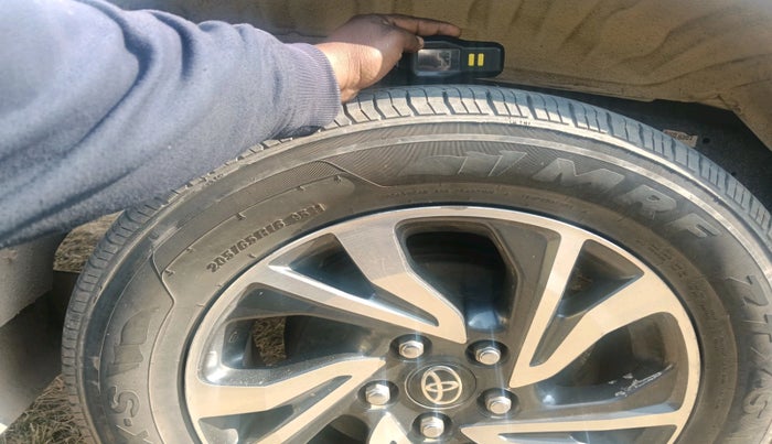 2021 Toyota Innova Crysta 2.4 VX 7 STR, Diesel, Manual, 1,05,899 km, tyre