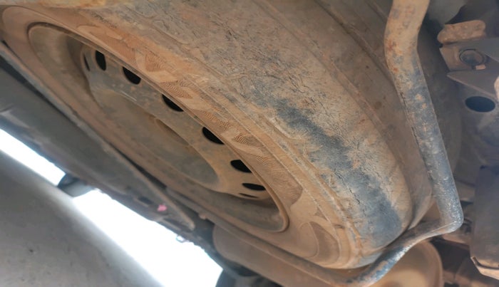 2017 Maruti Ertiga ZDI + SHVS, Diesel, Manual, 3,09,600 km, tyre