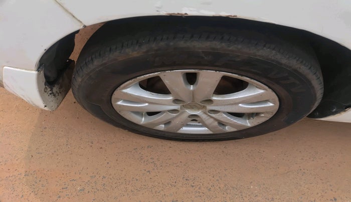 2017 Maruti Ertiga ZDI + SHVS, Diesel, Manual, 3,09,600 km, tyre