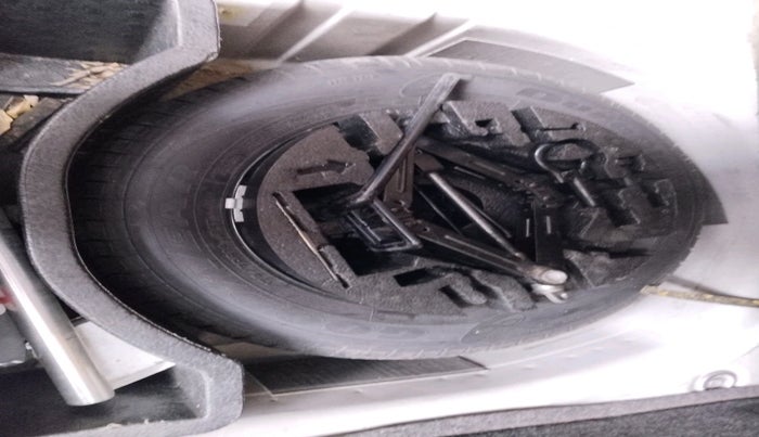 2018 Skoda Rapid STYLE 1.5 TDI, Diesel, Manual, 2,38,612 km, tyre