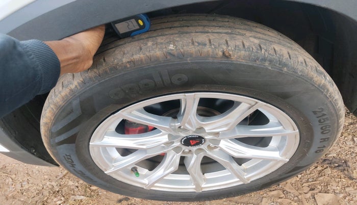 2021 KIA SONET GTX PLUS 1.5, Diesel, Manual, 1,30,602 km, tyre