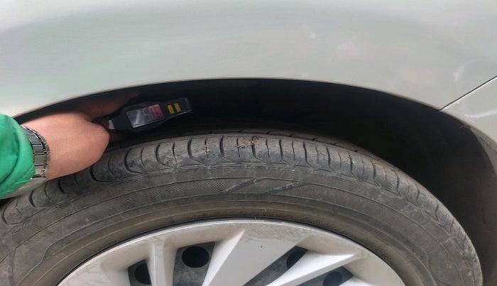 2021 Maruti Ertiga VXI SHVS, Petrol, Manual, 79,697 km, tyre