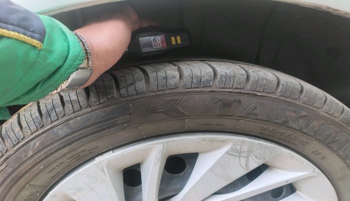 2021 Maruti Ertiga VXI SHVS, Petrol, Manual, 79,697 km, tyre