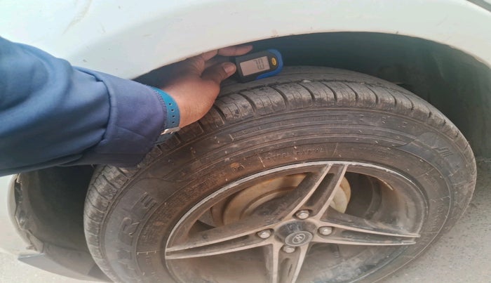 2014 Maruti Swift VDI, Diesel, Manual, 1,79,935 km, tyre