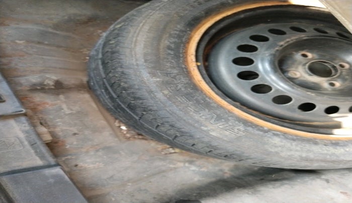 2011 Honda City 1.5L I-VTEC V MT, Petrol, Manual, 1,14,154 km, tyre