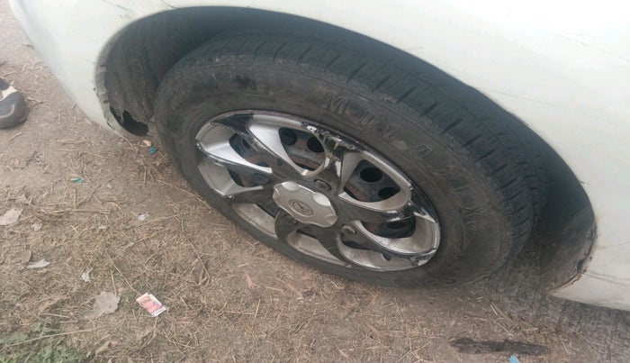 2016 Renault Pulse RXL PETROL, Petrol, Manual, 1,60,409 km, tyre