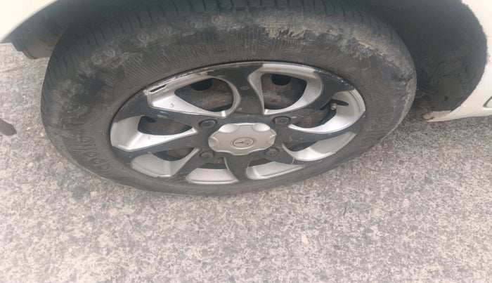 2016 Renault Pulse RXL PETROL, Petrol, Manual, 1,60,409 km, tyre