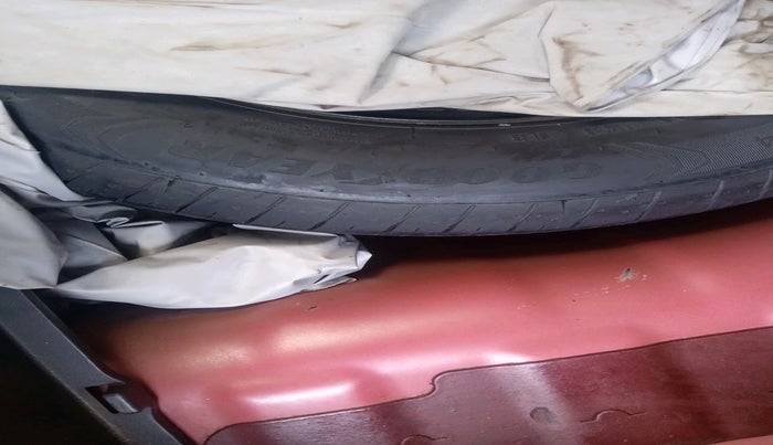 2016 Hyundai Elite i20 SPORTZ 1.4 CRDI, Diesel, Manual, 1,14,690 km, tyre