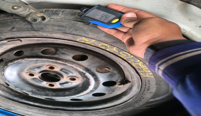 2012 Maruti Ritz VDI, Diesel, Manual, 79,915 km, tyre