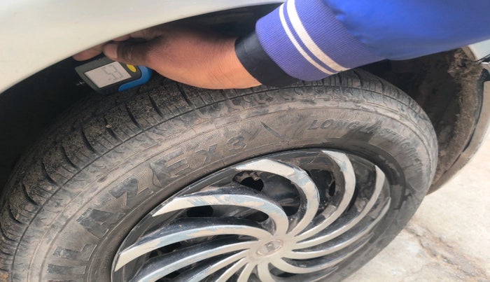 2012 Maruti Ritz VDI, Diesel, Manual, 79,915 km, tyre