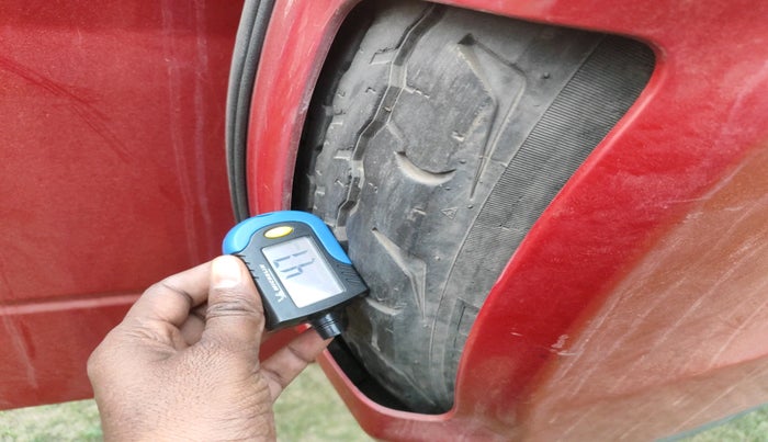 2017 Mahindra TUV300 T8, Diesel, Manual, 55,407 km, tyre