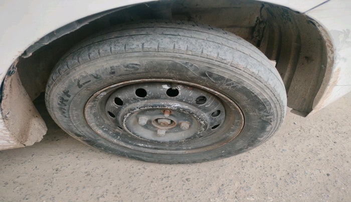 2011 Maruti Wagon R 1.0 LXI, Petrol, Manual, 60,996 km, tyre