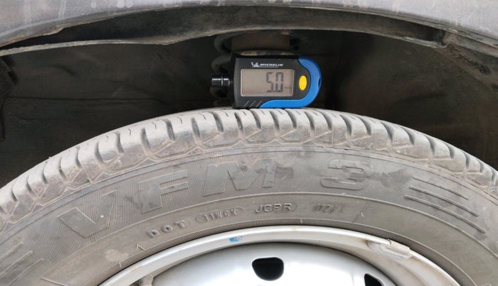 2016 Maruti Alto 800 LXI CNG, Petrol, Manual, 1,16,708 km, tyre