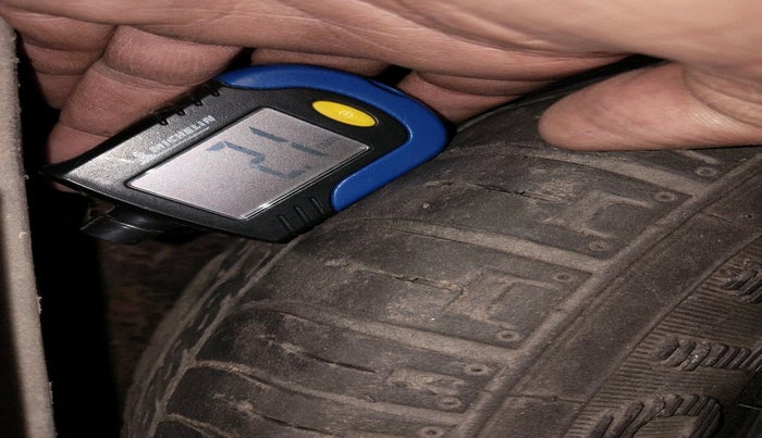 2016 Maruti Alto 800 LXI CNG, Petrol, Manual, 1,16,708 km, tyre