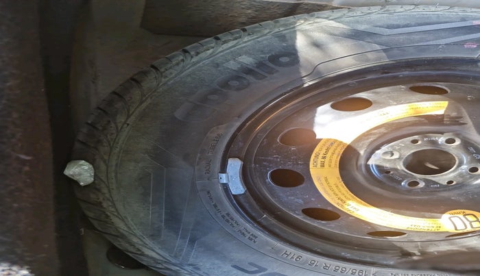 2016 Fiat URBAN CROSS ACTIVE MULTIJET, Diesel, Manual, 83,363 km, tyre