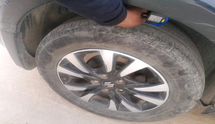 2017 Maruti S Cross ZETA 1.3, Diesel, Manual, 1,34,914 km, tyre