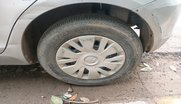 2012 Maruti Swift VXI, Petrol, Manual, 47,674 km, tyre