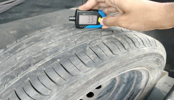 2020 Tata NEXON XM PETROL, Petrol, Manual, 87,755 km, tyre