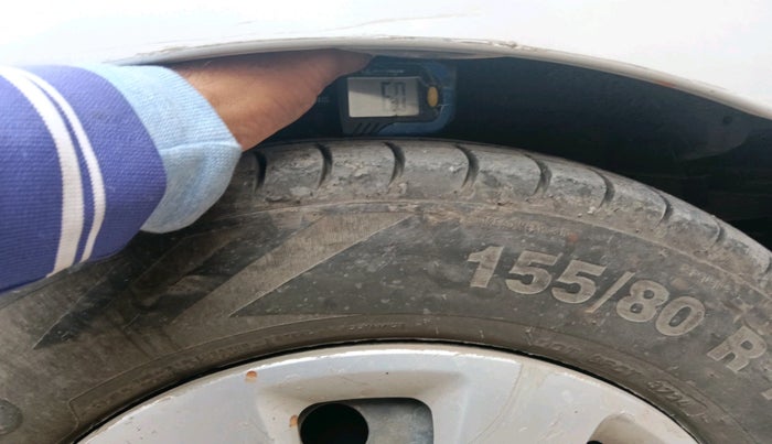 2012 Hyundai i10 MAGNA 1.1, Petrol, Manual, 1,11,665 km, tyre