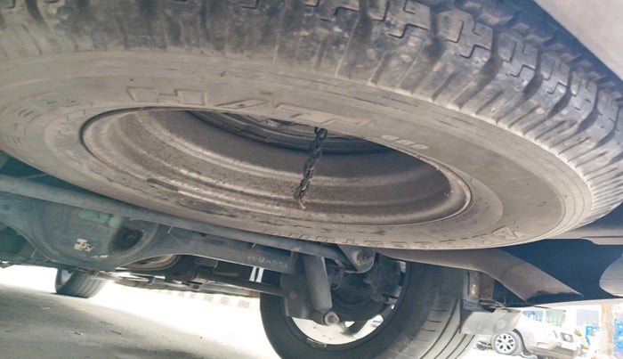 2017 Tata Hexa XT 4X2 7 STR, Diesel, Manual, 2,15,222 km, tyre