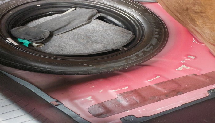 2019 Hyundai Elite i20 ASTA (O) CVT, Petrol, Automatic, 93,026 km, tyre