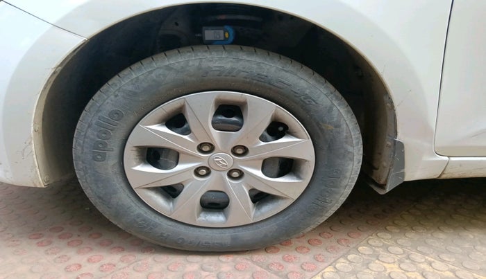 2016 Hyundai Elite i20 MAGNA 1.4 CRDI, Diesel, Manual, 1,18,922 km, tyre