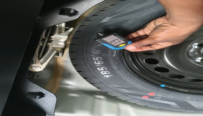 2023 Maruti Baleno ZETA PETROL 1.2, Petrol, Manual, 19,006 km, tyre