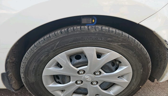 2016 Hyundai Grand i10 SPORTZ 1.1 CRDI, Diesel, Manual, 51,061 km, tyre