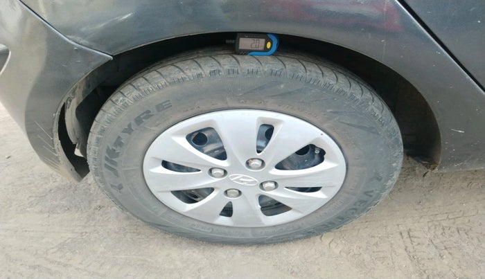 2011 Hyundai i10 MAGNA 1.2, Petrol, Manual, 82,022 km, tyre