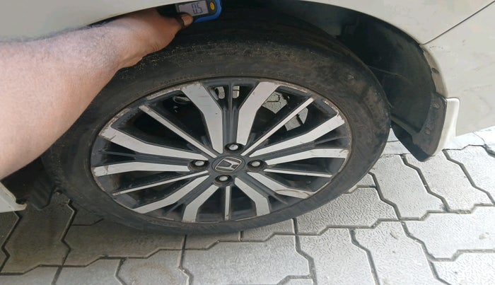 2019 Honda City 1.5L I-VTEC ZX, Petrol, Manual, 50,916 km, tyre