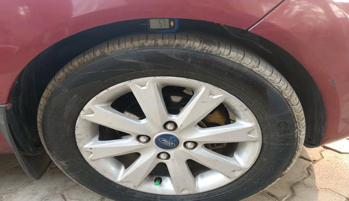 2012 Ford Fiesta TITANIUM+ PETROL AT, Petrol, Automatic, 1,16,128 km, tyre