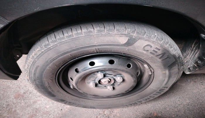 2022 Maruti Alto VXI, Petrol, Manual, 37,227 km, tyre