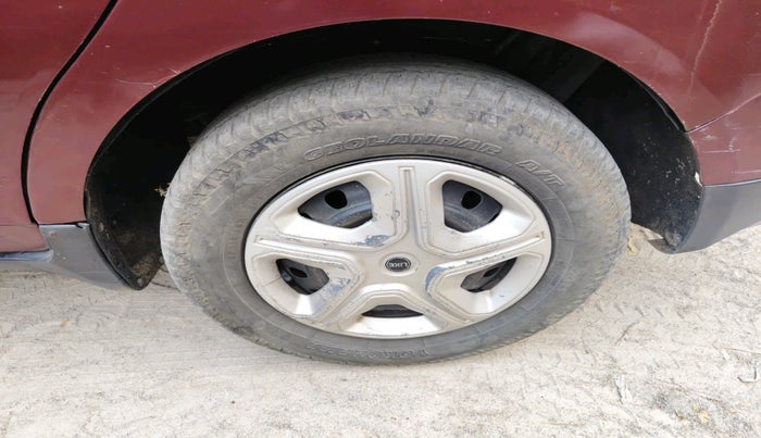 2018 Mahindra MARAZZO M4 7 STR, Diesel, Manual, 1,09,492 km, tyre