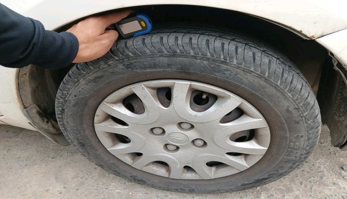 2011 Hyundai i20 MAGNA 1.2, Petrol, Manual, 1,09,563 km, tyre