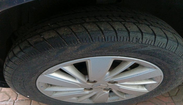 2016 Maruti Swift ZXI, Petrol, Manual, 51,449 km, tyre