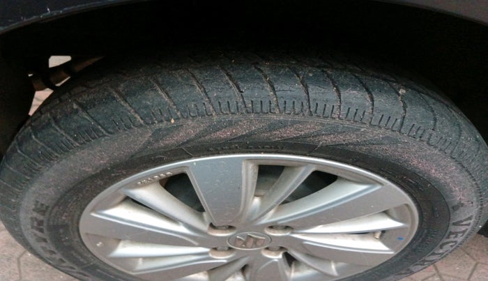 2016 Maruti Swift ZXI, Petrol, Manual, 51,449 km, tyre