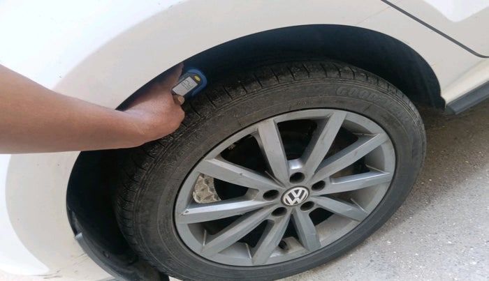 2022 Volkswagen Polo HIGHLINE PLUS 1.0L TSI, Petrol, Manual, 44,161 km, tyre