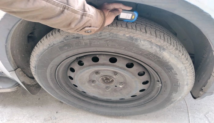 2017 Mahindra XUV500 W6 1.99, Diesel, Manual, 44,000 km, tyre