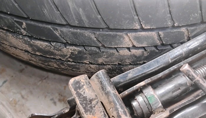 2012 Ford Figo EXI 1.4 DIESEL, Diesel, Manual, 1,01,298 km, tyre