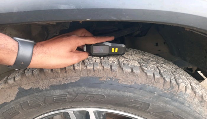 2019 Toyota Fortuner 2.8 4X2 AT, Diesel, Automatic, 1,26,234 km, tyre