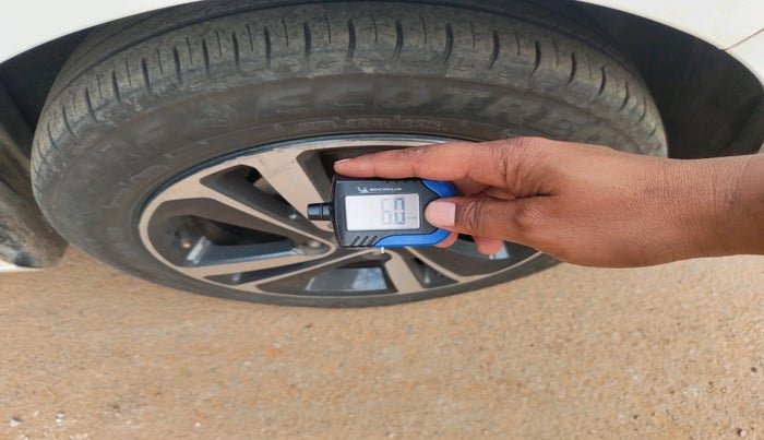 2024 Tata ALTROZ XZA + SUNROOF, Petrol, Automatic, 15,106 km, tyre