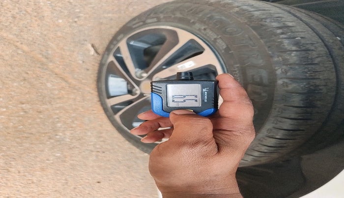 2024 Tata ALTROZ XZA + SUNROOF, Petrol, Automatic, 15,106 km, tyre