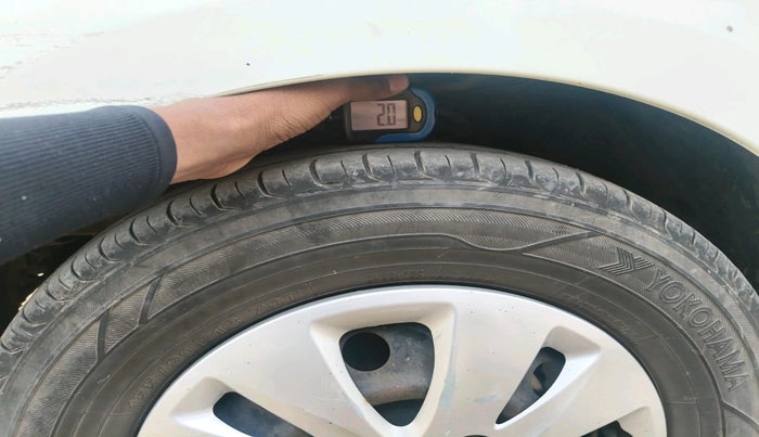 2011 Hyundai i10 SPORTZ 1.2, Petrol, Manual, 70,442 km, tyre