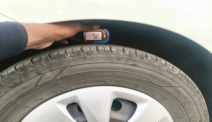 2011 Hyundai i10 SPORTZ 1.2, Petrol, Manual, 70,442 km, tyre