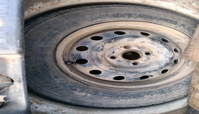 2011 Maruti Swift VDI, Diesel, Manual, 96,745 km, tyre