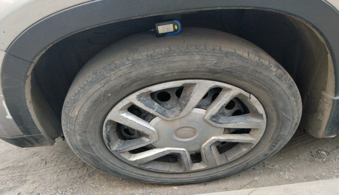 2016 Maruti Vitara Brezza VDI, Diesel, Manual, 79,647 km, tyre