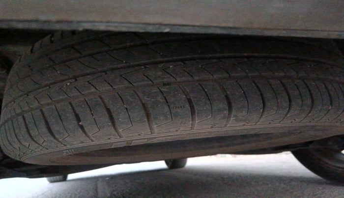 2021 Hyundai ALCAZAR PLATINUM 1.5 MT 7STR, Diesel, Manual, 2,35,623 km, tyre