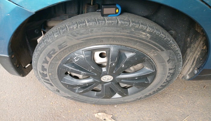 2012 Maruti Swift Dzire VDI, Diesel, Manual, 1,84,997 km, tyre